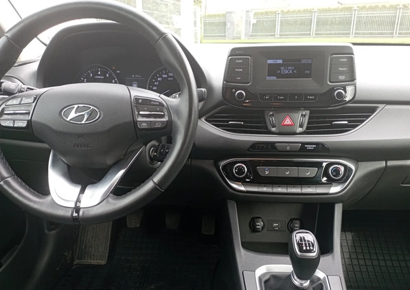 Hyundai I30 cena 63800 przebieg: 64967, rok produkcji 2021 z Praszka małe 79
